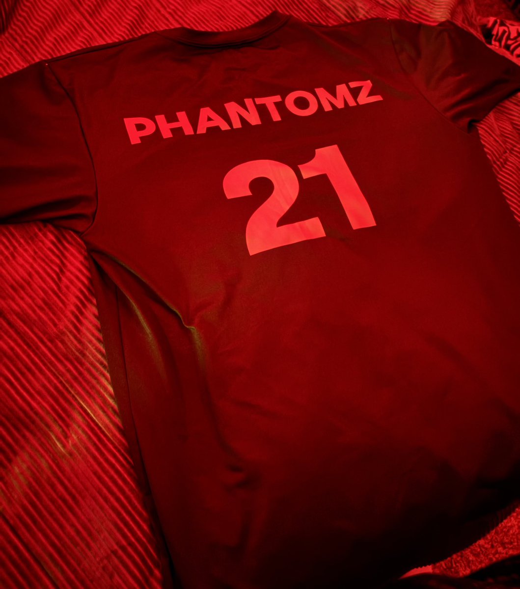 Phantomz tweet media