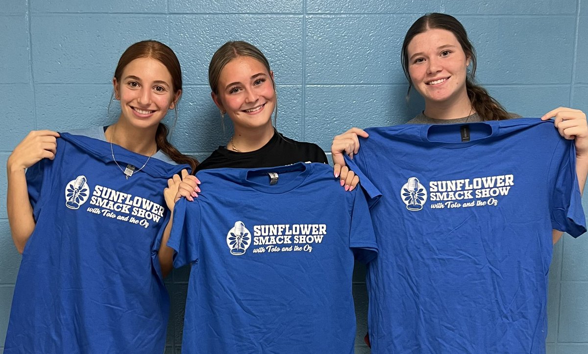 SunflowerSmack's tweet photo. 🏀🎙️TEAM PREVIEW🎙️🏀
Our next ‘24-‘25 @KSHSAA GBB Team Preview‼️
@SMEastGBBall 
@Paige_2026 @FinaKessler &amp; Brie Murdoch @SMEastLancers 
🎙️➡️ https://t.co/byC05hrDza https://t.co/eO7x8EOZwB