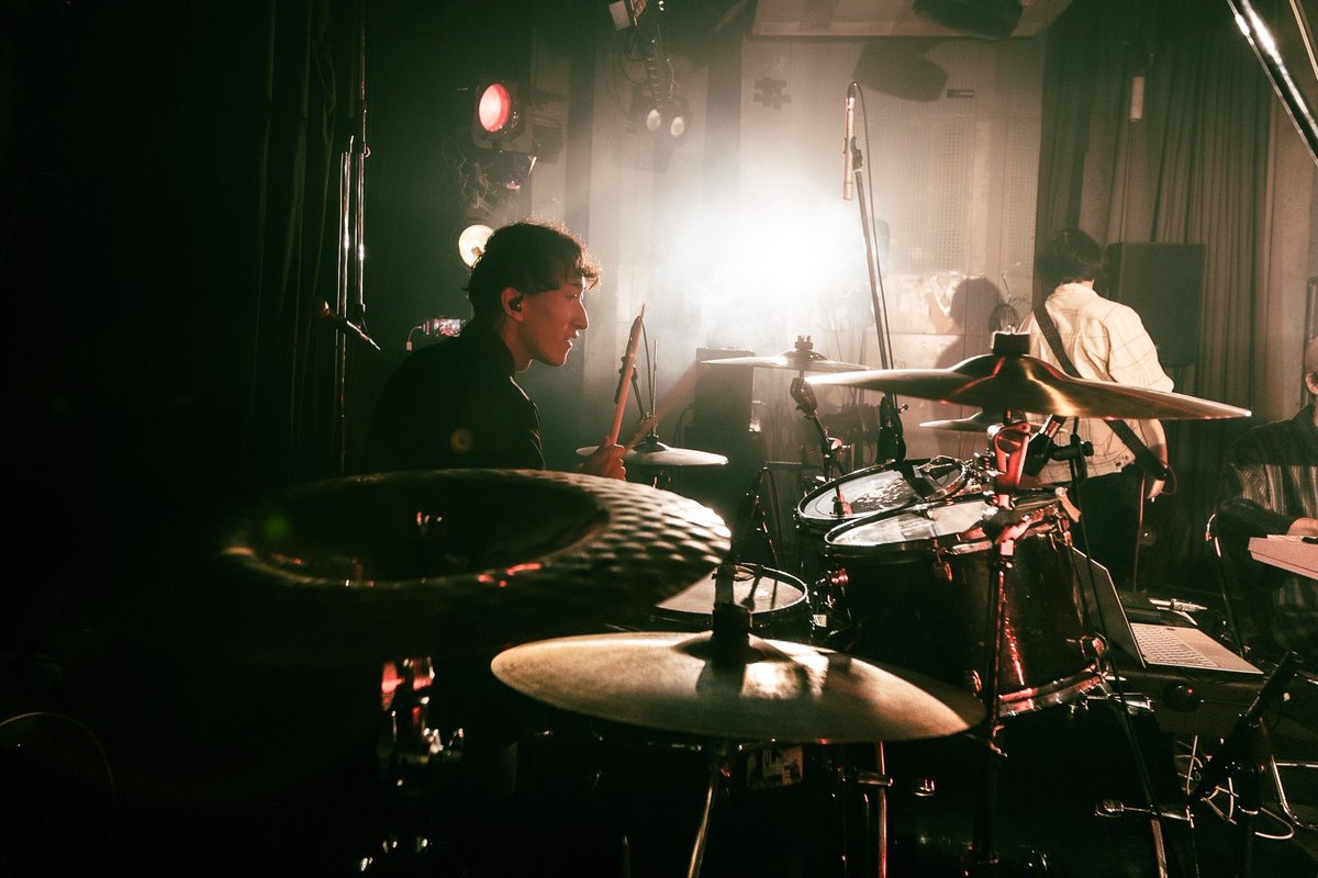 ConeComOfficial's tweet photo. 2024年10月28日(月)
OSAKA MUSE
『WONDER!!WONDER!!』

📸📸📸
@28_f__h 

#大阪　#バンド https://t.co/ol6bZyjnRL