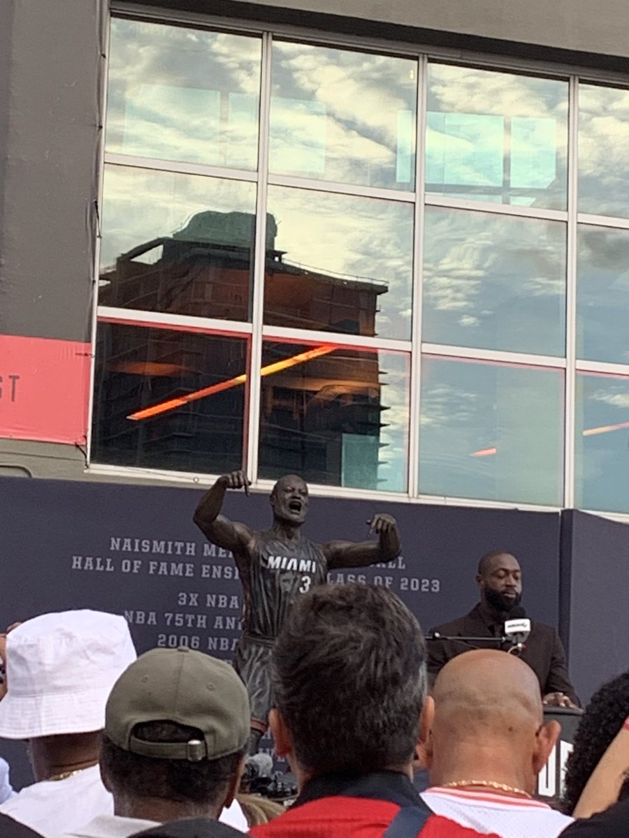 Emcee30 sw alt tweet media