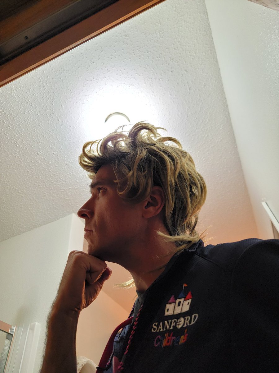 It's the night before "Decade Day" at the children's hospital... and Mrs. PT Dan is giving me more weird looks than usual 🤣
#ChildhoodCancer
#CancerRehab
#MakeRehabFun