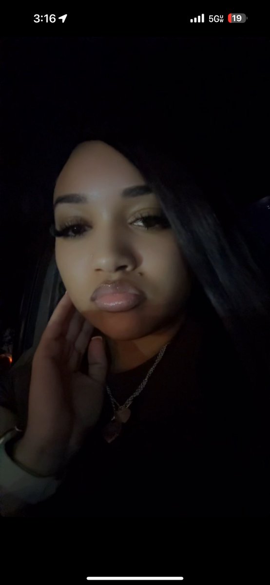 JaiiMoneyyy's tweet photo. catagory FACE💋 https://t.co/qkTntiUAFh