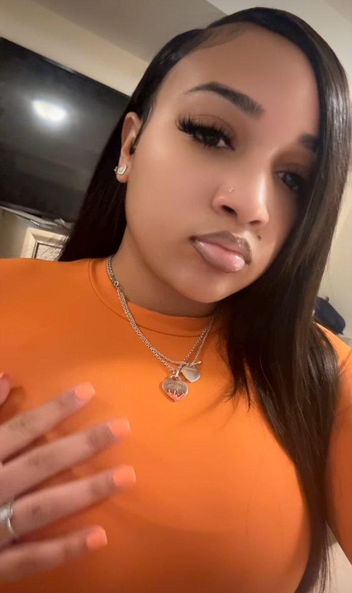 JaiiMoneyyy's tweet photo. catagory FACE💋 https://t.co/qkTntiUAFh
