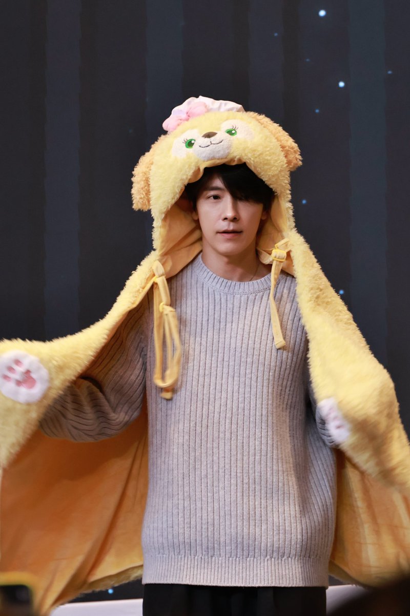 LWing93's tweet photo. 20241027 광저우 팬싸인
百变豆海☀️

#동해 #DONGHAE 
#SuperJuniorDnE #슈퍼주니어DnE https://t.co/uqMz9dFAGG