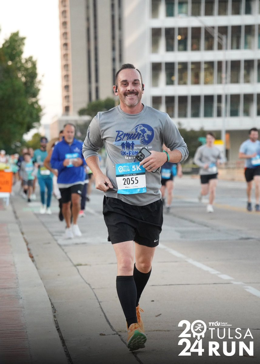 realcodymeade's tweet photo. π Race #16 @ttcu @RunTulsaRun 5k
β°: 27:20 PR 8:50 min/mi
π: 165 of 1068 entries
ποΈ: 16th of 59 in 35-39 age
#TulsaRun #RunTulsaRun https://t.co/f5Fpak0sDJ