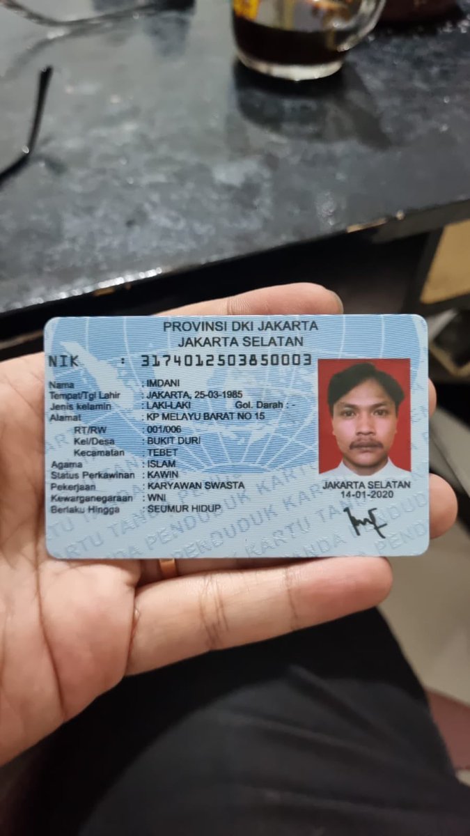 Aldilanto's tweet photo. Identitasnya pun palsu. Nomer dan nama punya orang lain
Hanya foto punya dia https://t.co/A9zYDTn3C2