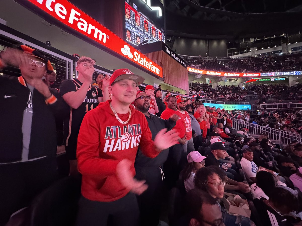 44twin's tweet photo. 404 Crew cheering on those Hawks. We lost but played a good game!! https://t.co/hJiD7O47S4