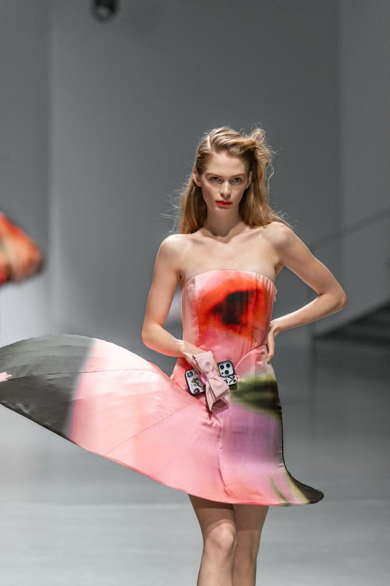 CASETiFY x Reverie by Caroline Hú コラボスマホケースが国内