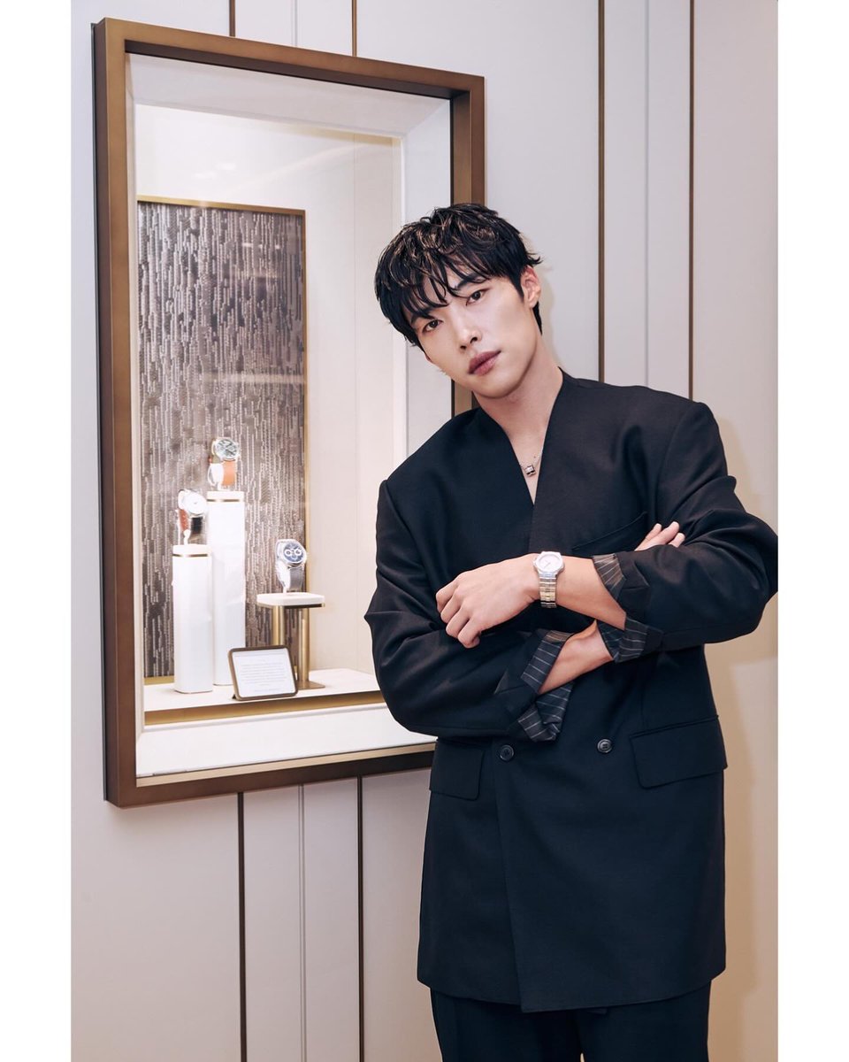 woodohwan_jp's tweet photo. [#ウ・ドファン Instagram]
chopard💗

#chopard #chopardalpineeagle #chopardicecube

https://t.co/5ldtFZ7tFF https://t.co/gZ7v7Am5X8