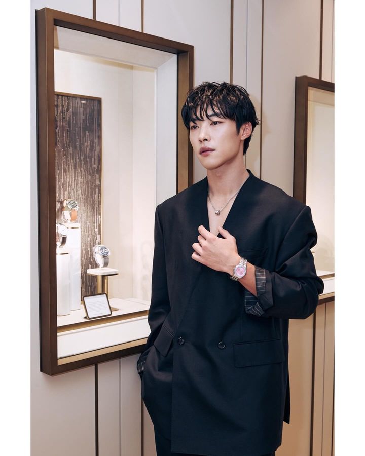 woodohwan_jp's tweet photo. [#ウ・ドファン Instagram]
chopard💗

#chopard #chopardalpineeagle #chopardicecube

https://t.co/5ldtFZ7tFF https://t.co/gZ7v7Am5X8