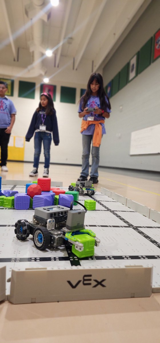 carlosrobotics's tweet image. What an amazing Girl Powered event @STAGinPG hosted this past Saturday! Thank you @Mrs_Cortez12 for coordinating this memorable event. The smiles on the girl's faces said it all.
@DallasisdSTEM @TeamDallasISD @REC_Foundation @TICalculators
#girlpower #robotics 🤖 ⚙️ ⚡