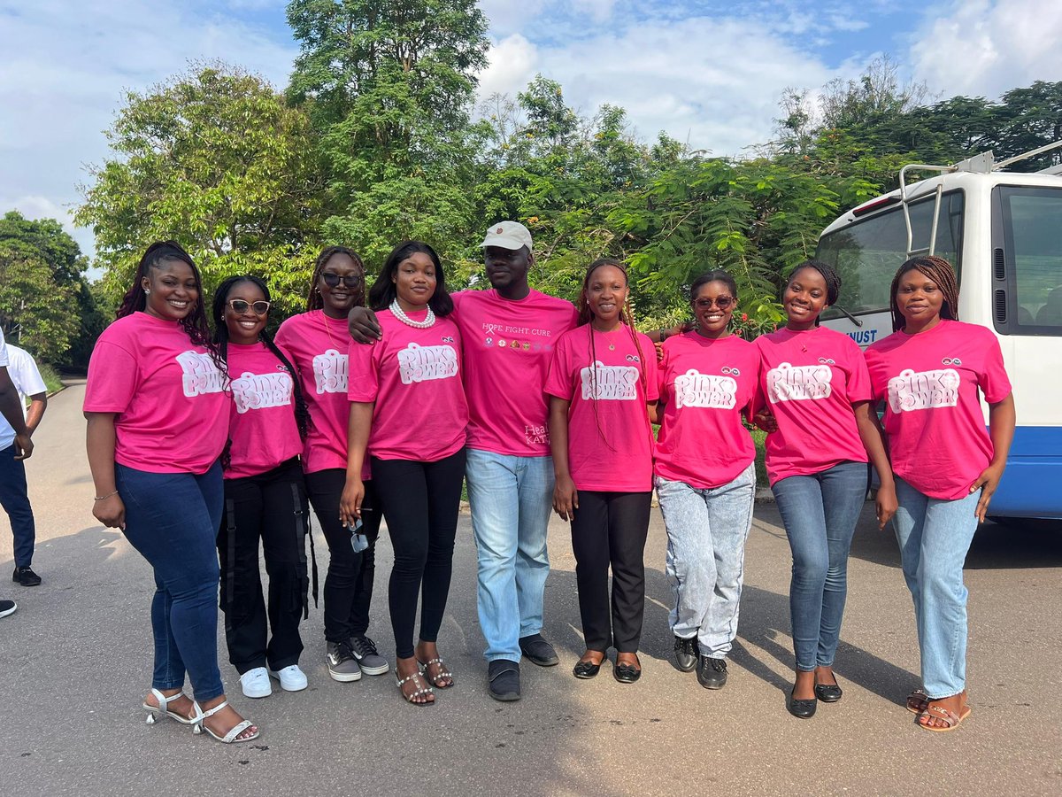 CoHSSknust_'s tweet image. 💕👯‍♀️ COHSS KNUST students paint the town pink, rocking breast cancer awareness with passion, pride, and love❤️

Who says pink is just for girls? 🤷‍♂️💪

#COHSSKNUST
#BreastCancerAwareness #PinkSquad 
#StLouisSHS 
#TheCollectiveAgenda
#RebuildingTheStandards