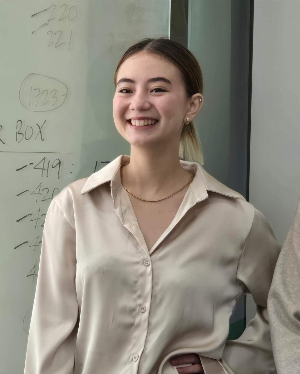 teamfyangglobal's tweet photo. the smile is giving, super happy 👀

FYANGShines in STARMAGIC https://t.co/iOFE8E0alM