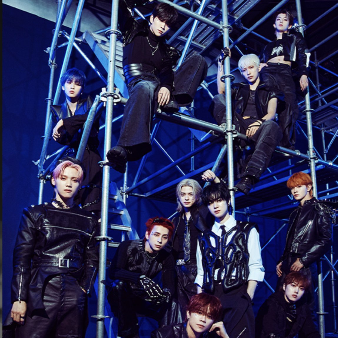jo1_ini_list's tweet photo. INI 7TH SINGLE 《THE VIEW》
CD封入,特典一覧

👾🐶😎

交換などで使ってください⟡.·

再加工〇・自作発言✕
使用する際はRTして頂けると嬉しいです.ᐟ.ᐟ
 #INI  #INI_THE_VIEW 
@official__INI #INI交換 
西洸人 藤牧京介 松田迅 https://t.co/wOhPGIZ26m
