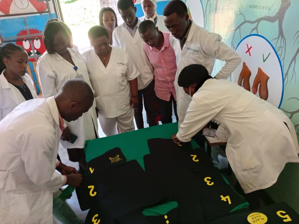 Kinyinyahc's tweet photo. To day we conducted on-site training on PPH Management specifically placement of Non pneumatic Anti chock garment .
We appreciate @Jhpiego  #Tubeho Project for the support.
@RwandaHealth @RBCRwanda  @Gasabo_District @KibagabagaH  @SectorKinyinya https://t.co/C0zqVJqaLa