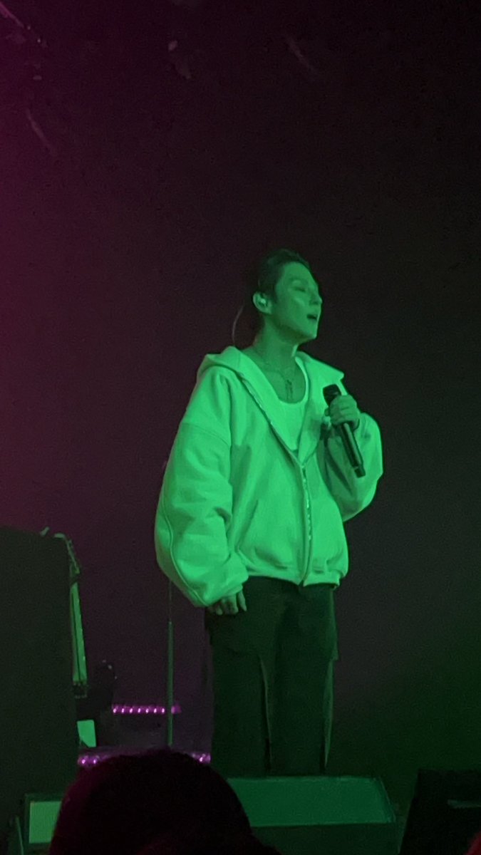 Eva64896615's tweet photo. Fotos concierto Woosung 😍😍😍 https://t.co/q1lnuB2jaz