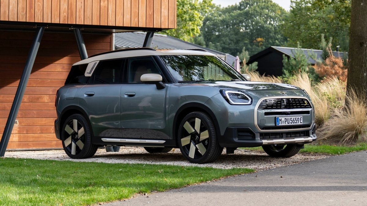 MINIAugusta's tweet photo. ¿Quieres estrenar el nuevo MINI Countryman con un DESCUENTO especial?
Tenemos más de 200 unidades en STOCK para que puedas disfrutar sin esperar más del moderno SUV de la icónica marca MINI. Contáctanos en el 672096576📲 y lánzate a por el🚗 https://t.co/LyREvRVETn