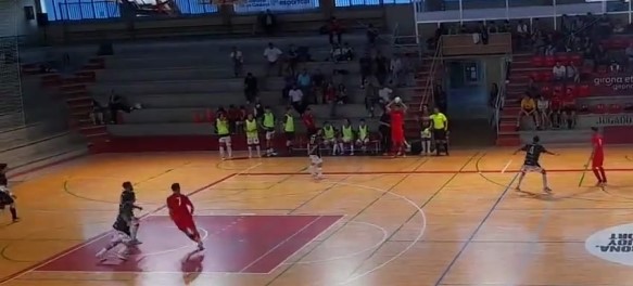 FUTSAL             OLÍMPICO  : SAQUE DE BANDA CON LA MANO futsalolimpico.blogspot.com/2024/10/saque-…