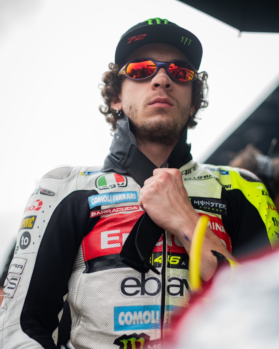 VR46RacingTeam's tweet image. Rain races have something special, isn't it? 🫣🇹🇭

@FabioDiggia49 @Marco12_B 

#COMOLI

@MotoGP #ThaiGP #PertaminaEnduroVR46RacingTeam #MotoGP #Diggia49 #MB72 #VR46