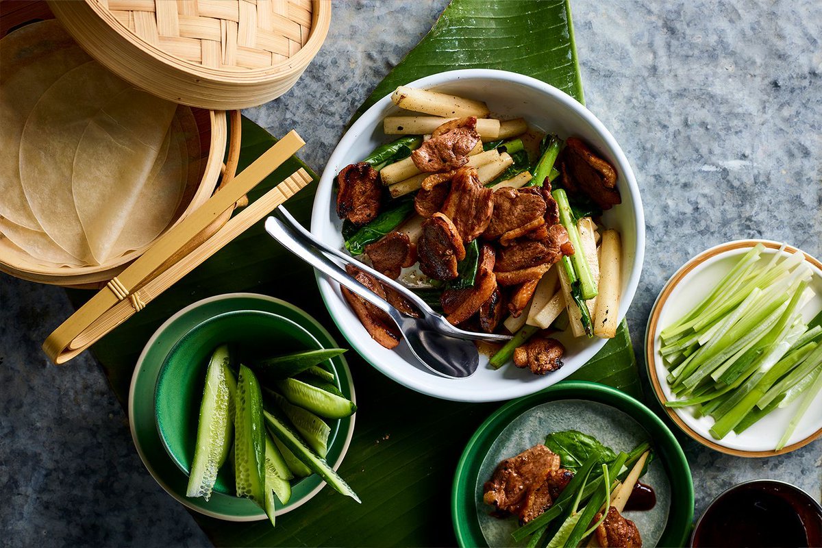 CenturyCruises's tweet photo. Q2: We know its early but for the sake of #CTTOT can you name a famous Beijing dish?  ✅✅✅

#ChinaHolidays #ChinaTravel #VisitBeijing #CenturyCruises #FOOD https://t.co/wiv106kP01