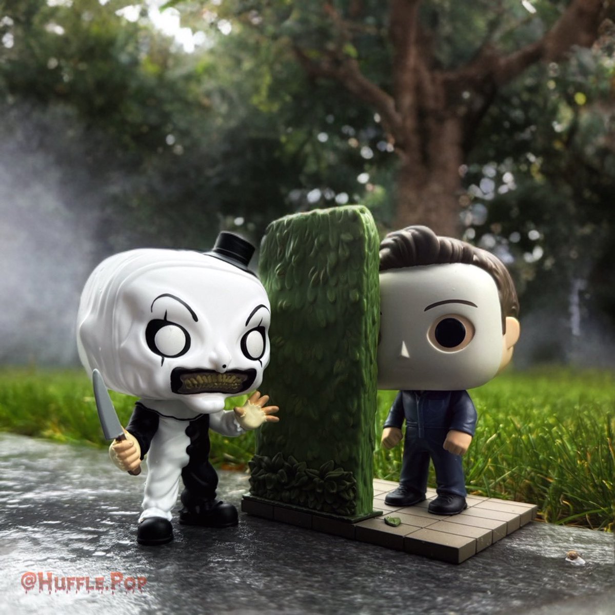 Bolettepuff's tweet photo. This years all time favorite scary movie!!? Must be Terrifier!  🔪🤡

This is my entry to:
 @originalfunko #funkophotoadaychallenge 
- Oct: 28: movie night 🎥🎬
#whatsyourfavoritescarymovie 

#funkolover #Funkoween #terrifier #terrfier3 #halloweenmovie #halloweenfilm #spookytime https://t.co/O3MnwAvl70