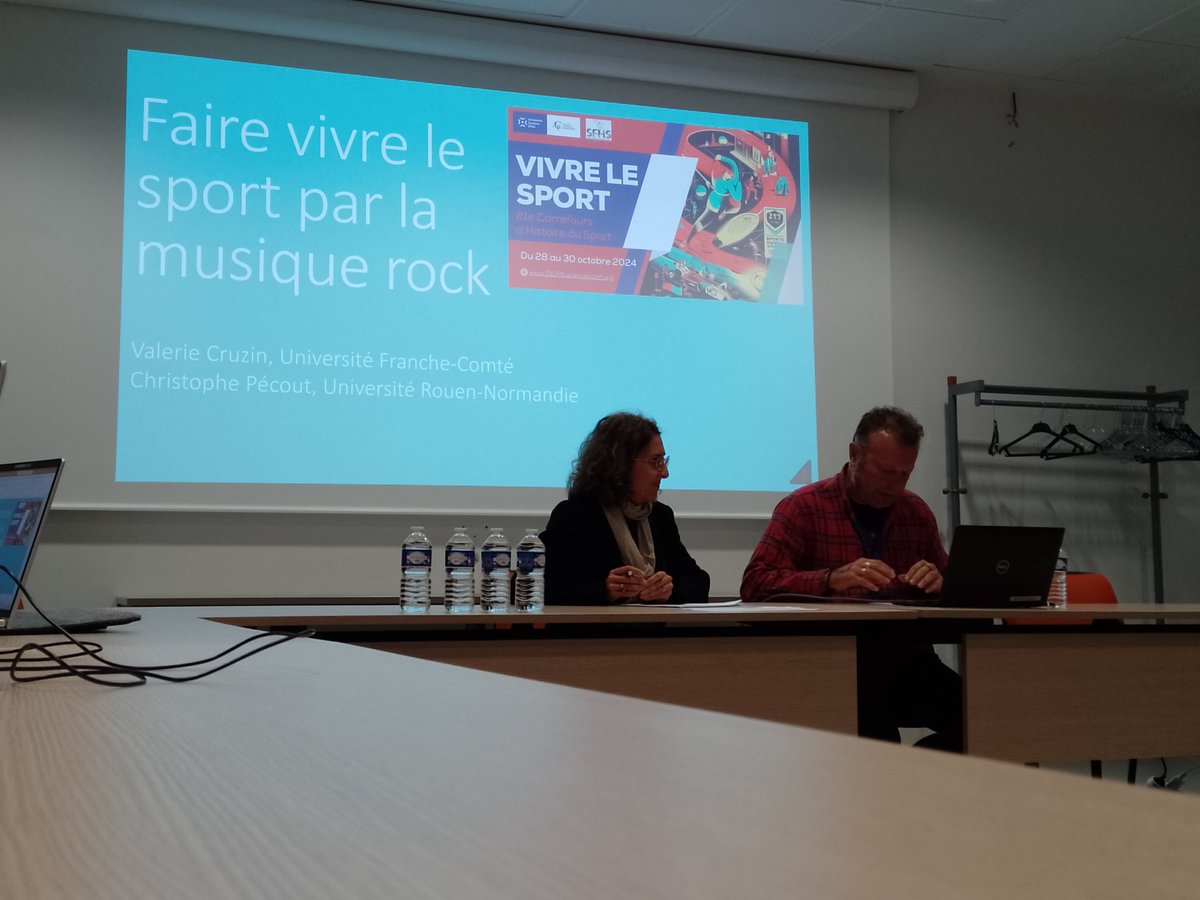Pour cette deuxième journée des Carrefours d'histoire du sport, notre collègue Valérie Cruzin communique avec Christophe Pécout : "Faire vivre le sport par la musique rock" 🎸