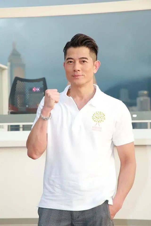 LIU FAMILY. tweet media