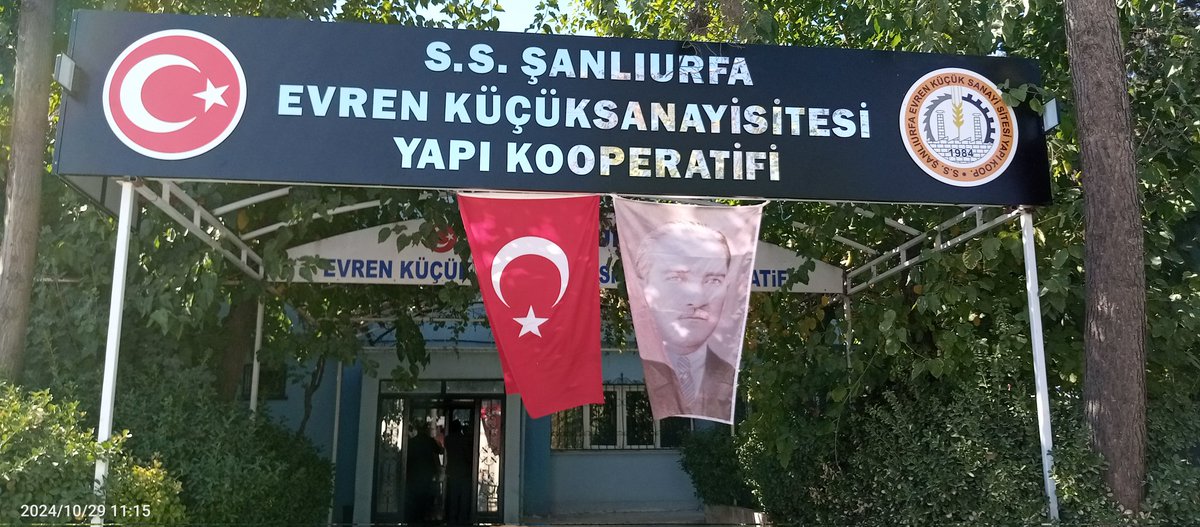 EvrenKoop's tweet photo. Bu güzel ülkeyi kuran ve bu güzel günü bizlere armağan eden Gazi Mustafa Kemal ve silah arkadaşlarını rahmetle anıyoruz. 29 Ekim Cumhuriyet Bayramınız kutlu olsun. https://t.co/TWtipih3zv