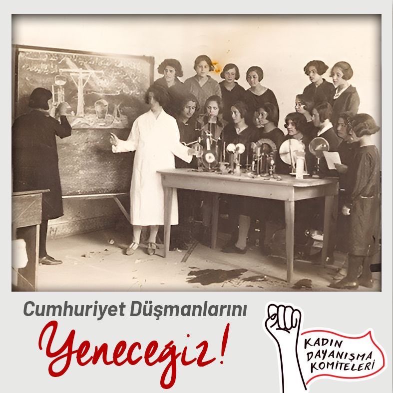 kadindayanismak's tweet photo. Holdingleri, tarikatları, kadın düşmanlarını, Cumhuriyet düşmanlarını yeneceğiz. Eşit ve özgür bir ülke kuracağız.

Cumhuriyet’in kazanımlarını daha ileri taşımak için sosyalist #Cumhuriyet

#29ekim #101Yaşında https://t.co/Z8sJAcNDa0