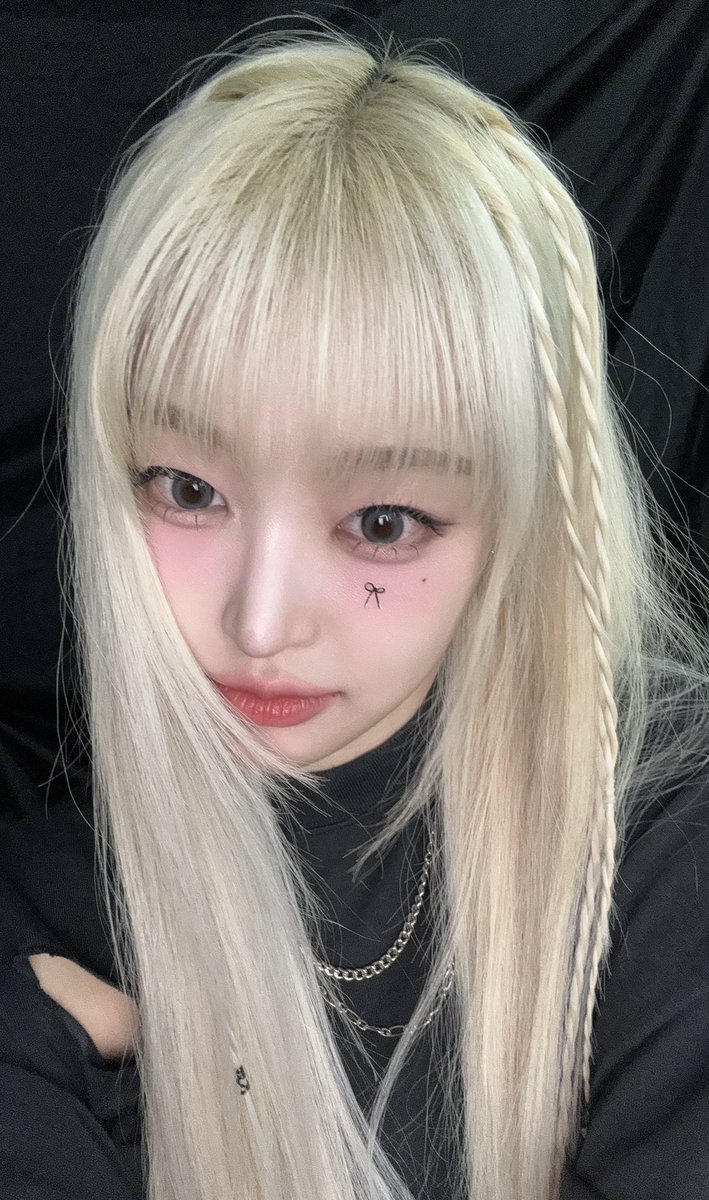 sa2m2nam3's tweet photo. #SAY_SOHA

Behind_창원 뮤직뱅크🧡🎀

#SAYMYNAME #세이마이네임 #소하 https://t.co/0sBJbZ1FS4