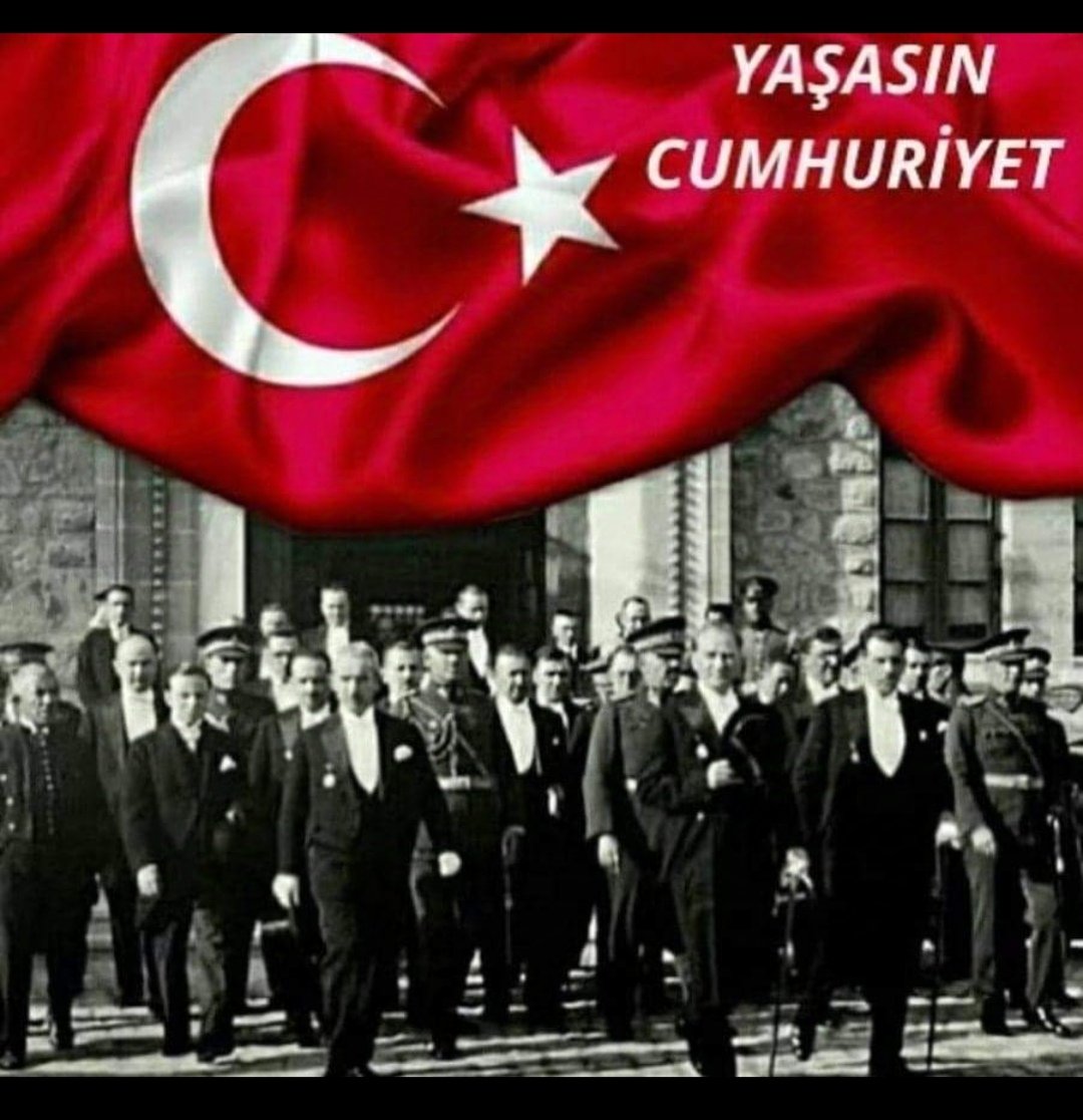 Cumhuriyetimizin 101. yılında Gazi Mustafa Kemal Atatürk ve silah arkadaşlarını, bu uğurda canını feda eden tüm şehitlerimizi rahmet ve minnetle anıyorum.

#29EkimCumhuriyetBayramımız