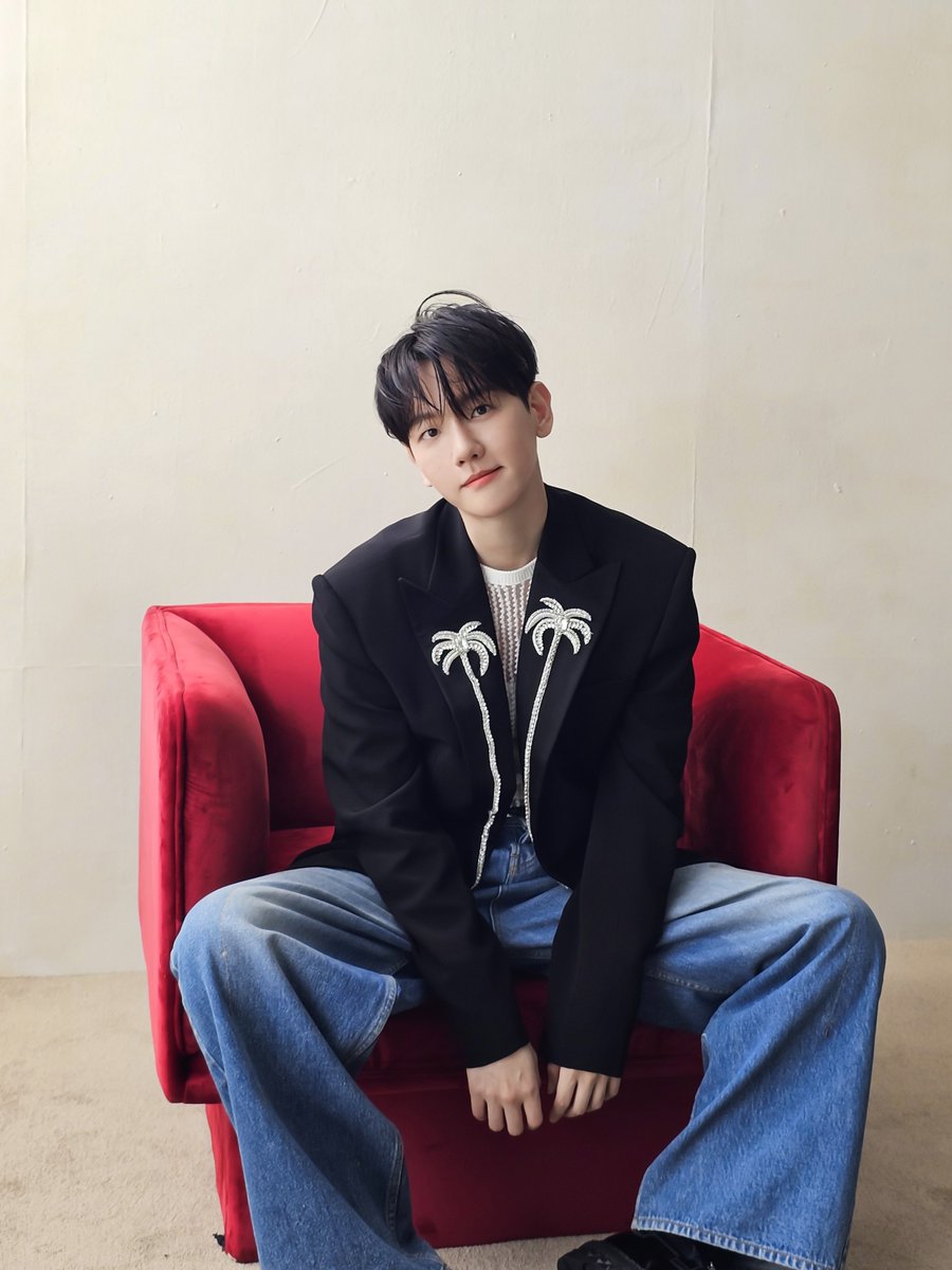 baekhyuntown's tweet photo. 📸 Harper's BAZAAR MEN Photo Shoot Behind l 백현 (BAEKHYUN) Behind Photo 24p

🔗 https://t.co/jr2WgXsgK3

#백현 #BAEKHYUN #BAZAARMEN
#HelloWorld #PineappleSlice https://t.co/486XkAURf2