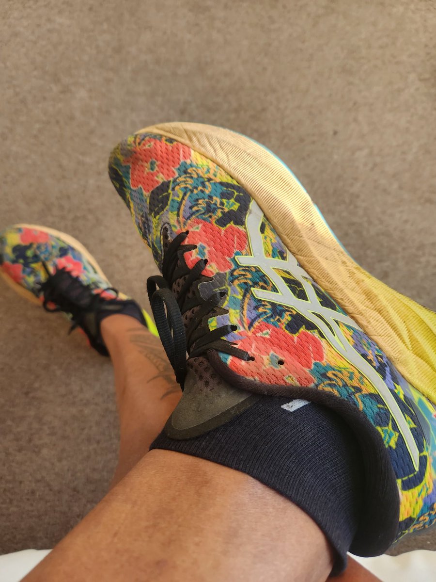 Tshepo90's tweet photo. Visited the road this morning...
It's gon be n lekka chooseday...
own lane, own pace!
#SocialAndWellnessRunner
#SoloRuns #8Km #NC
#TeemanengRunningClub
#HydratedByDesignerAlkalineWaterPh10 #SelfCare #SelfLove https://t.co/OcWPb7rm1R