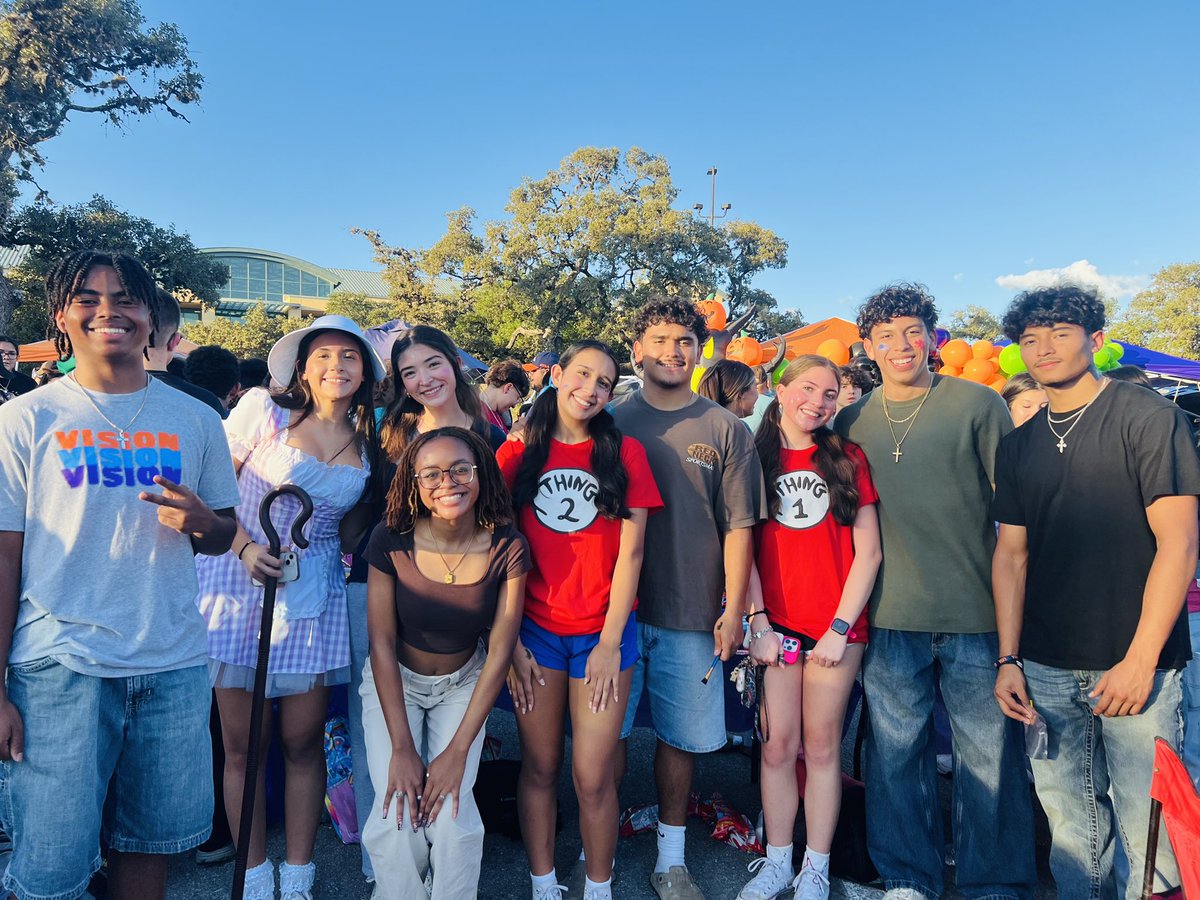 Warren High School Stuco tweet media