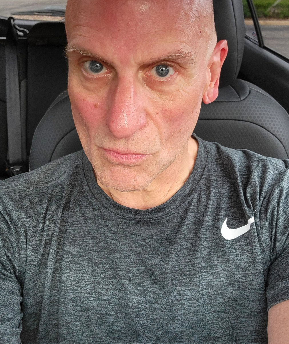 brujun's tweet photo. 20 minutes, 2 or 3 times a week, absolutely kicks my butt as hard as throwing iron around a gym. 20 minutes. Focused, intense muscle group targeting tracks your progress and doesn't let it ever get easy with a new protocol every two weeks. #theexercisecoach https://t.co/qyFIHsr8Hj