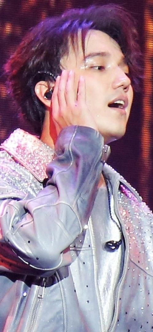 Rozaliy10957677's tweet photo. @xonarafymovu Another achievement of Dimash was the first appearance of Kazakh speech on Japanese television.
#Dimash 
#DimashGoldenVoice
THE BEST MUSIC https://t.co/EtsICw4oAS