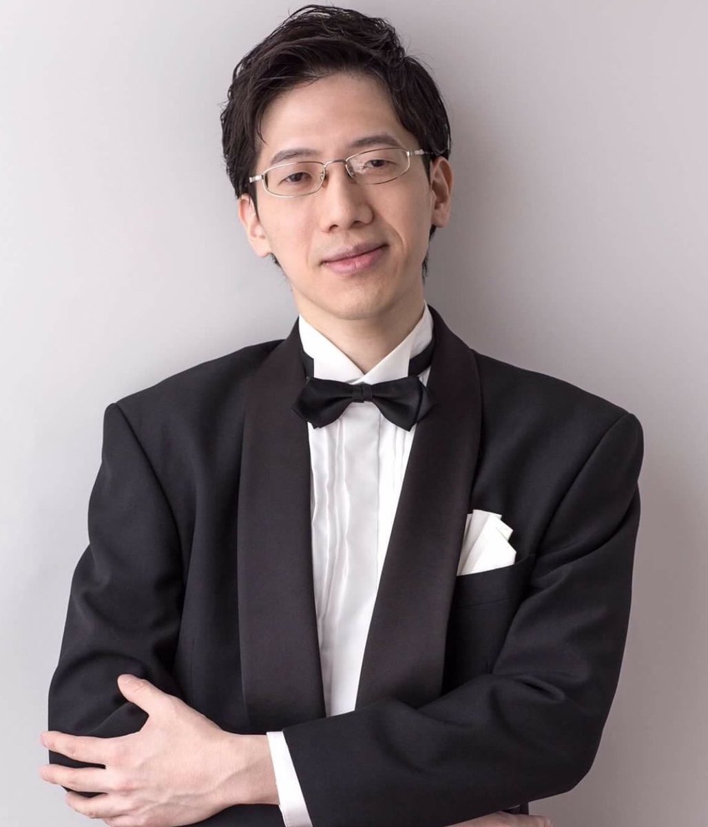 flo_senzoku's tweet photo. 「松下倫士ってどんな人？」
演奏会4.5曲目にお送りする「悲しきナイチンゲール」と「風の電話」
作曲者、松下倫士は本学作曲コースの講師としてフルートオーケストラにおいても教鞭を執っています。
幻想的でありながら、音楽に乗せられたテーマを感じられる彼の作品は広い世代に支持されています。 https://t.co/JaDHR3NyVS