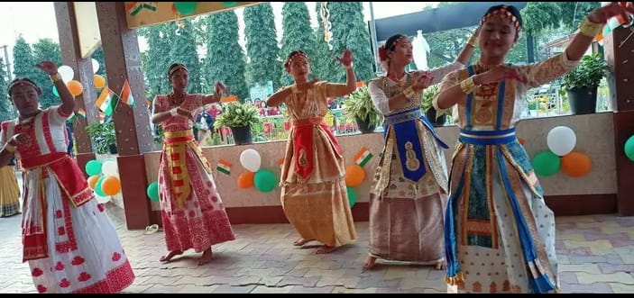 nccner's tweet image. "NCC cadets of 63 Assam Girls Bn, Dibrugarh rock Unity Day with stunning cultural performances!
Unity in Diversity shines bright!
#UnityDay #NCC #CulturalProgram #NationalUnityDay"