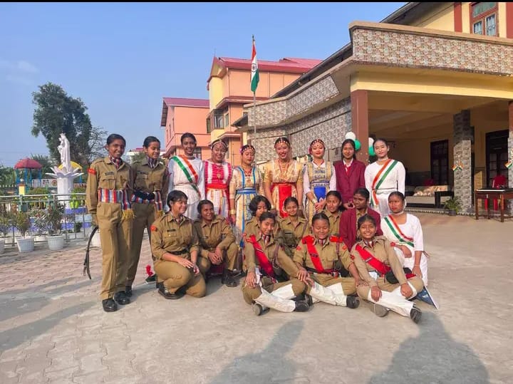 nccner's tweet image. "NCC cadets of 63 Assam Girls Bn, Dibrugarh rock Unity Day with stunning cultural performances!
Unity in Diversity shines bright!
#UnityDay #NCC #CulturalProgram #NationalUnityDay"