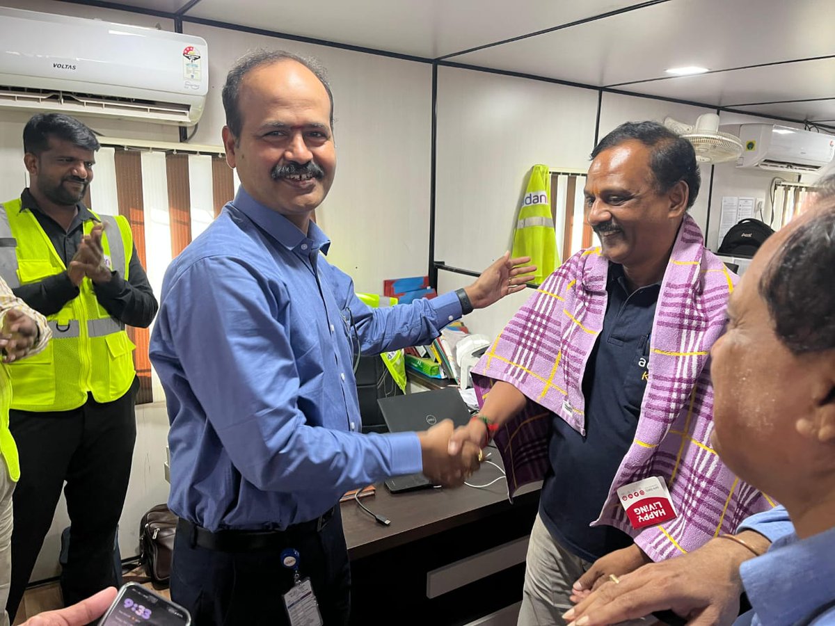 DMR2020's tweet photo. Happy retirement life Mr.Muruganandham sir(Phisphoric Acid Plant expert)! May your future include more of the things you enjoy and none of the things you don’t!
@AdaniOnline
@phosphoricacid #kutchcopperlimited #copper #phosphoricacid  #retirement https://t.co/lleXUowy6u