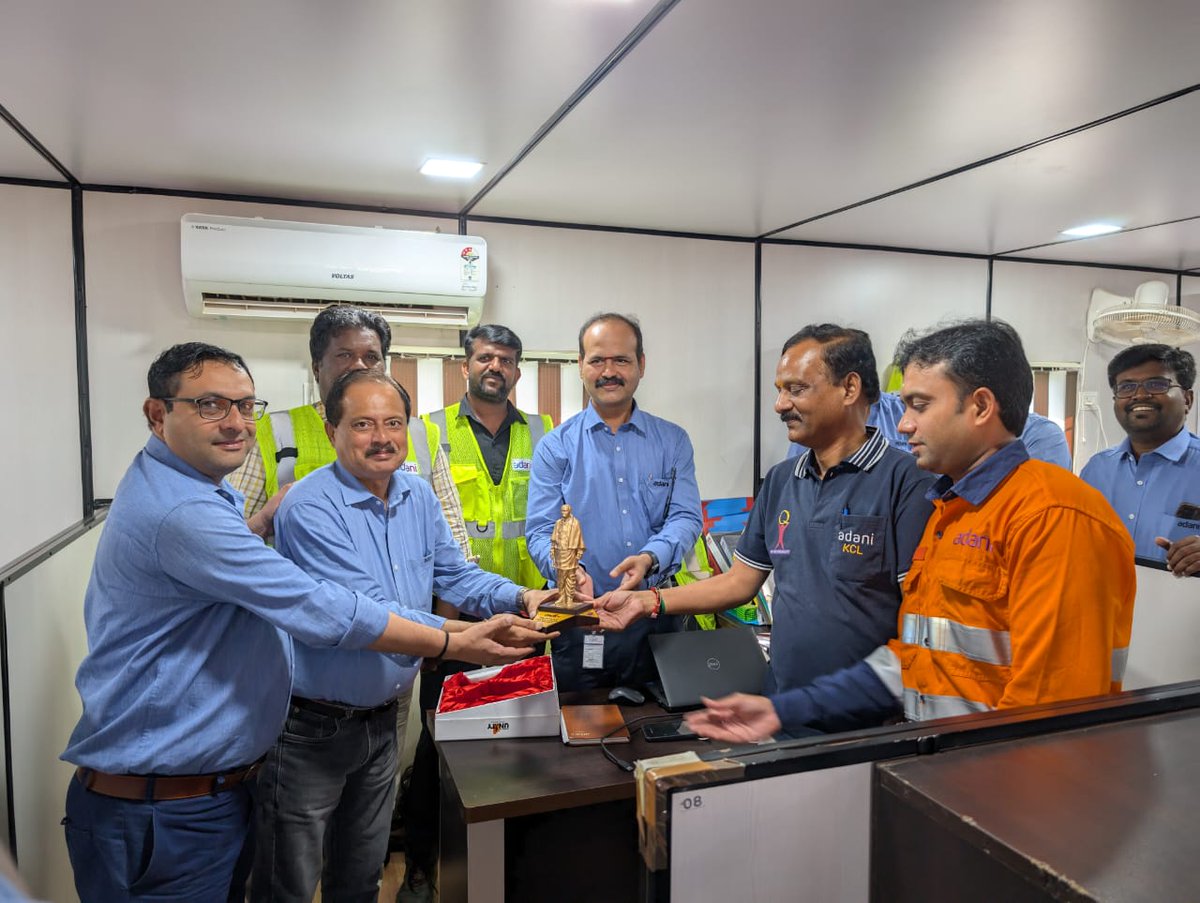 DMR2020's tweet photo. Happy retirement life Mr.Muruganandham sir(Phisphoric Acid Plant expert)! May your future include more of the things you enjoy and none of the things you don’t!
@AdaniOnline
@phosphoricacid #kutchcopperlimited #copper #phosphoricacid  #retirement https://t.co/lleXUowy6u