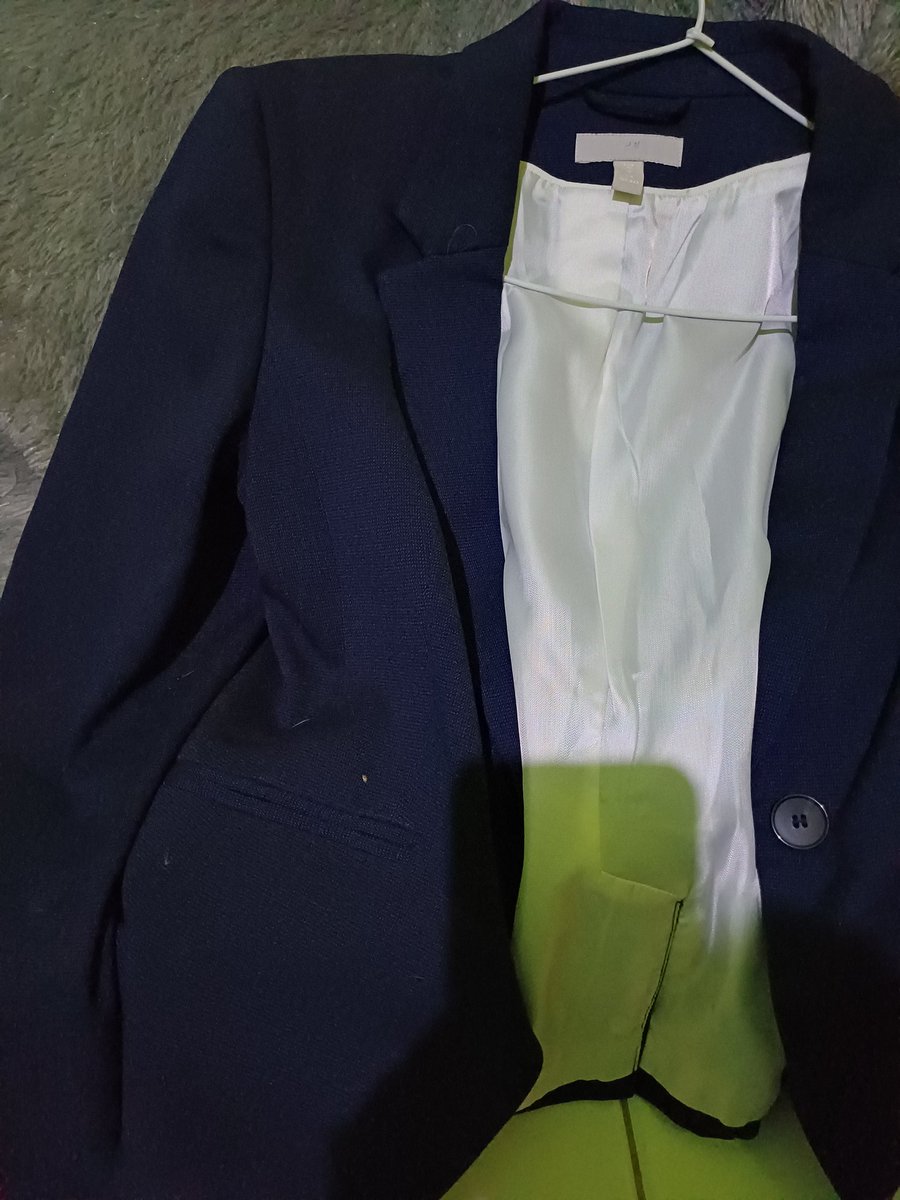 KesehatanPlus07's tweet image. Jual Blazzer murah brandid Hnm
Barang mulus 
Wa 081237753545
#blazzer #blazzerhnm #blazzerkerja #blazzerwanita #தமிழகவெற்றிக்கழகம் #BallonDor #TVKVijay #BINI #Worlds2024