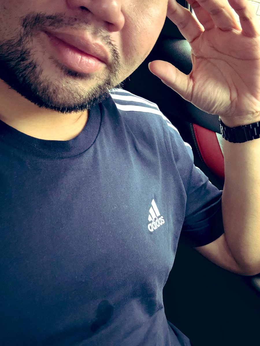 lee__thirdy's tweet photo. #BacktoWork na. Pa #kiss nga dyan please?! 😘😘😘 #ChooseDay #WorkWorkWorkWorkWork #OfficeSerye https://t.co/HI3j5Jjzlv