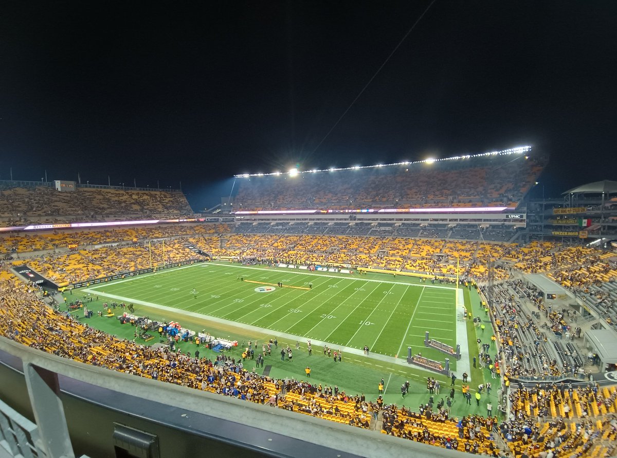 Might be the only person to watch my team have more touchdowns chalked off in person: 2...
Than I've spent total days in the US: 1