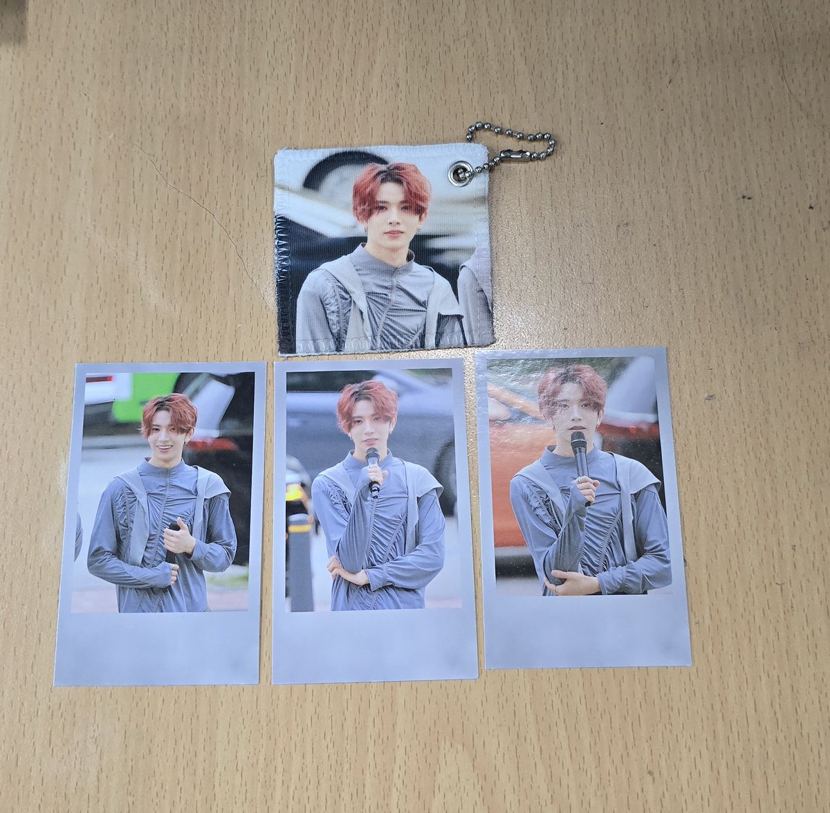FridayLabsYou's tweet photo. 📬 #fridayhappymailz
Thank you for the free claim @_gardeeen
. Love it . Ganda ng quality ng cloth banner ni hee at sa pola din. 🥹🫶 cutie ng jungwon bonakid. 
#grdnfeedbacks https://t.co/KCZ8ygdIlV