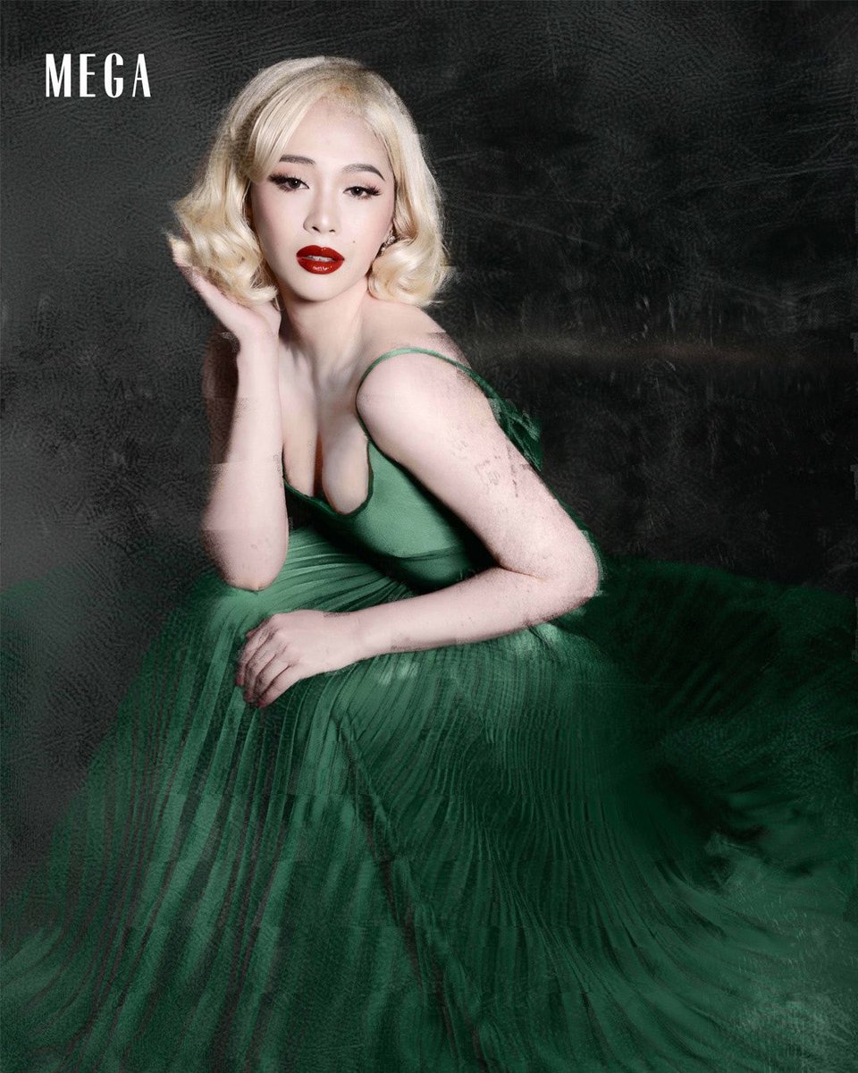 mega_magazine's tweet image. In this beauty editorial, Carissa Cielo Medved paints @superjanella as different women: #Héloïse from “Portrait of a Lady on Fire” and #EvelynHugo from “The Seven Husbands of Evelyn Hugo,” characters who embody love for women and womanhood. 

Read more: mega-onemega.com/exclusive-cari…