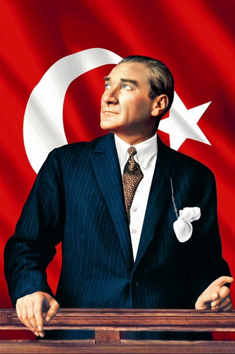 Tam 101 yıl önce bize çağdaş yaşamı cumhuriyet ile müjdeleyen başta Gazi Mustafa Kemal Atatürk olmak üzere tüm silah arkadaşlarını saygıyla minnetle rahmetle anıyoruz. Yaşasın cumhuriyet
#29EkimCumhiyetBayramımız