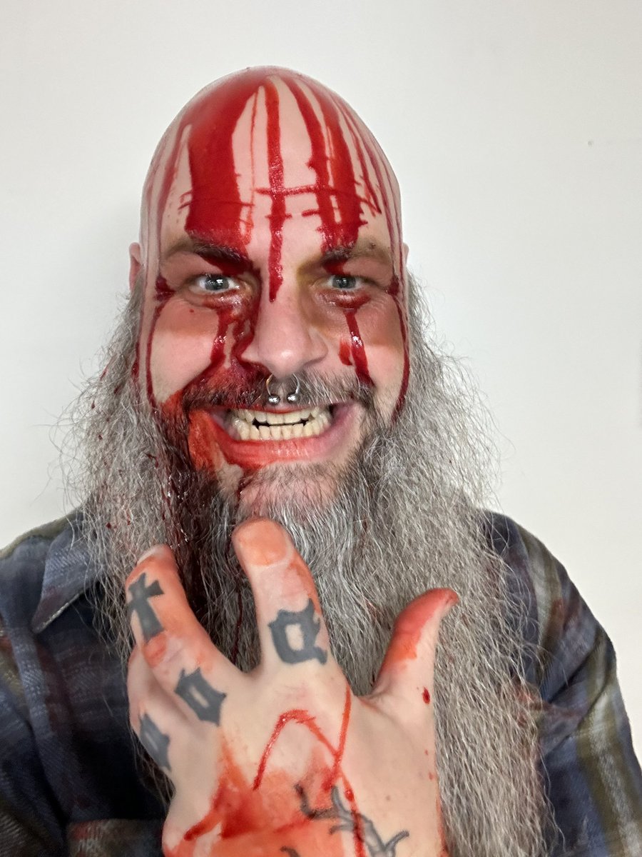 doomdeath's tweet image. after the first night and before the second night #scare #acting