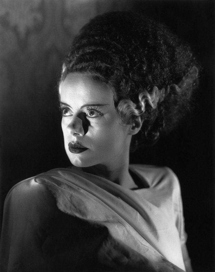 midnightwitch01's tweet photo. Happy birthday to Elsa Lanchester who famously stared as the iconic bride of Frankenstein https://t.co/C4KjVEyCsu