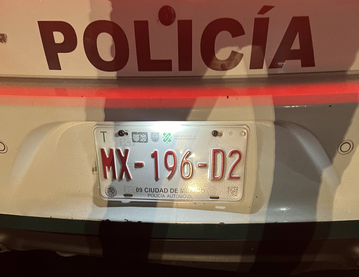 CUIDADO PARA LA GENTE DE SANTA FÉ EN CDMX.

Acabo de ser amedrentado y amenazado, a punto de ser secuestrado por POLICÍAS DE LA CDMX,  en avenida prolongación de la reforma, a la altura de la IBERO en Santa Fé, CDMX. 

Me jalonearon y acusaron de traer aliento alchólico y